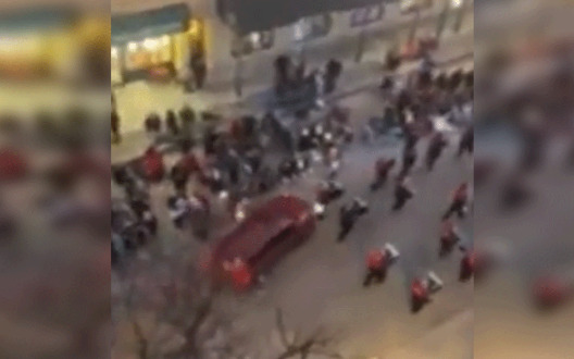 5 dead, 40 injured after SUV speeds into Christmas parade 5 dead, 40 injured after SUV speeds into Christmas parade