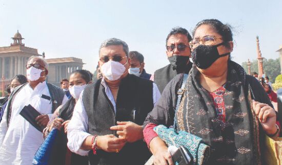 TMC MPs stage protest, Shah assures will ask for report from Tripura CM