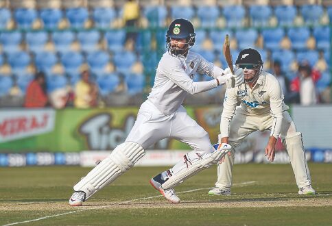 On debut, Iyer shows the way as India score 258/4