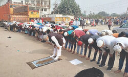 Havan held at Namaz site  again — this time claiming  it was for martyrs of 26/11