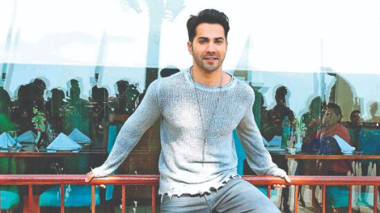 Varun surprises his fans with the first look of Bhediya Varun surprises his fans with the first look of Bhediya