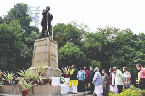People should strive to protect sanctity of Constitution: Mamata People should strive to protect sanctity of Constitution: Mamata