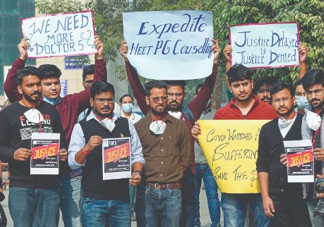 Resident doctors of Centre-run hosps & MAMC students protest over delayed NEET counseling Resident doctors of Centre-run hosps & MAMC students protest over delayed NEET counseling