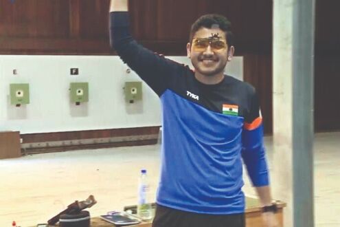 Shooting Nationals: Shekhawat claims gold, Vijay finishes fourth Shooting Nationals: Shekhawat claims gold, Vijay finishes fourth