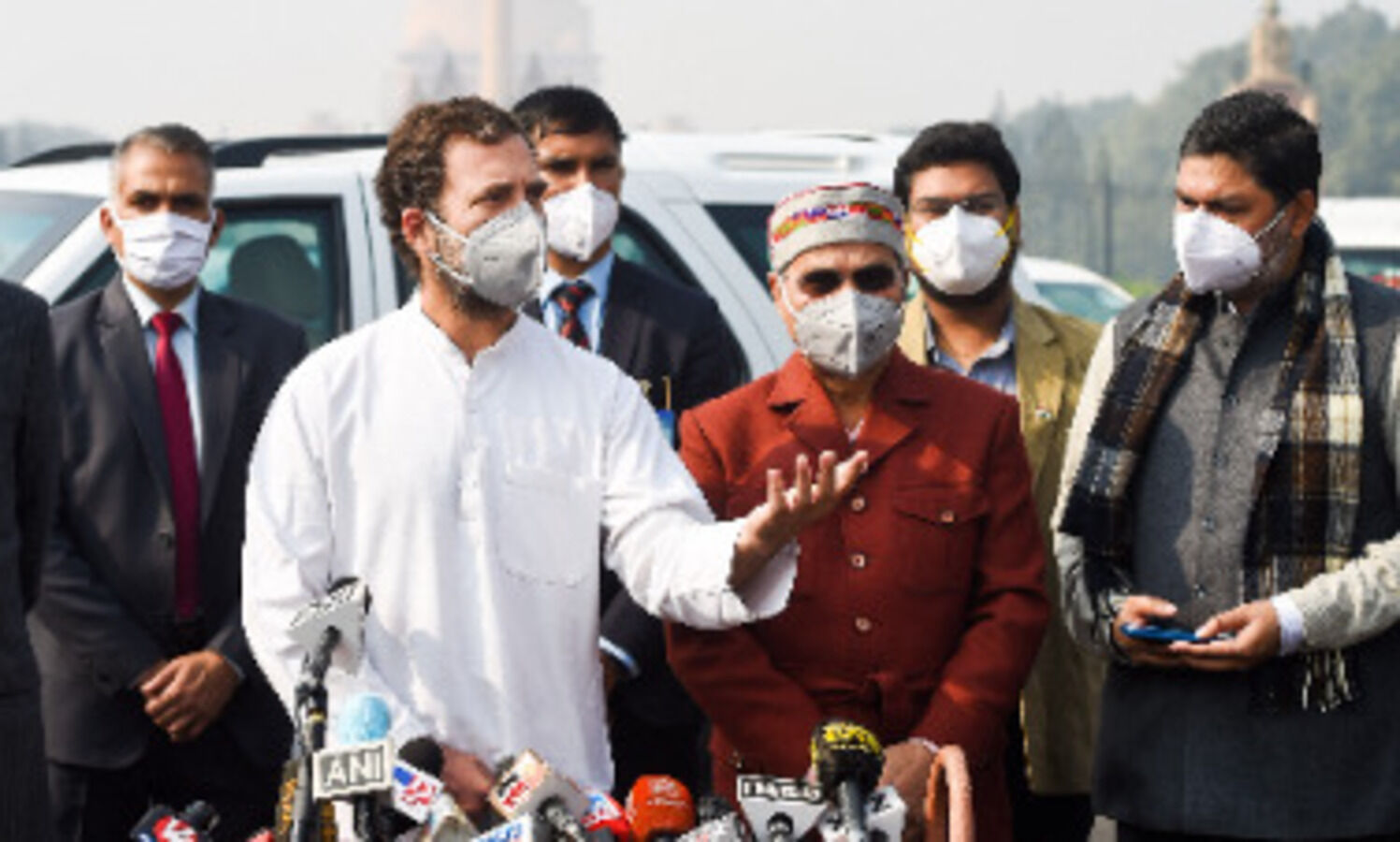 Sunrise in Parliament should be in name of farmers today: Rahul Gandhi