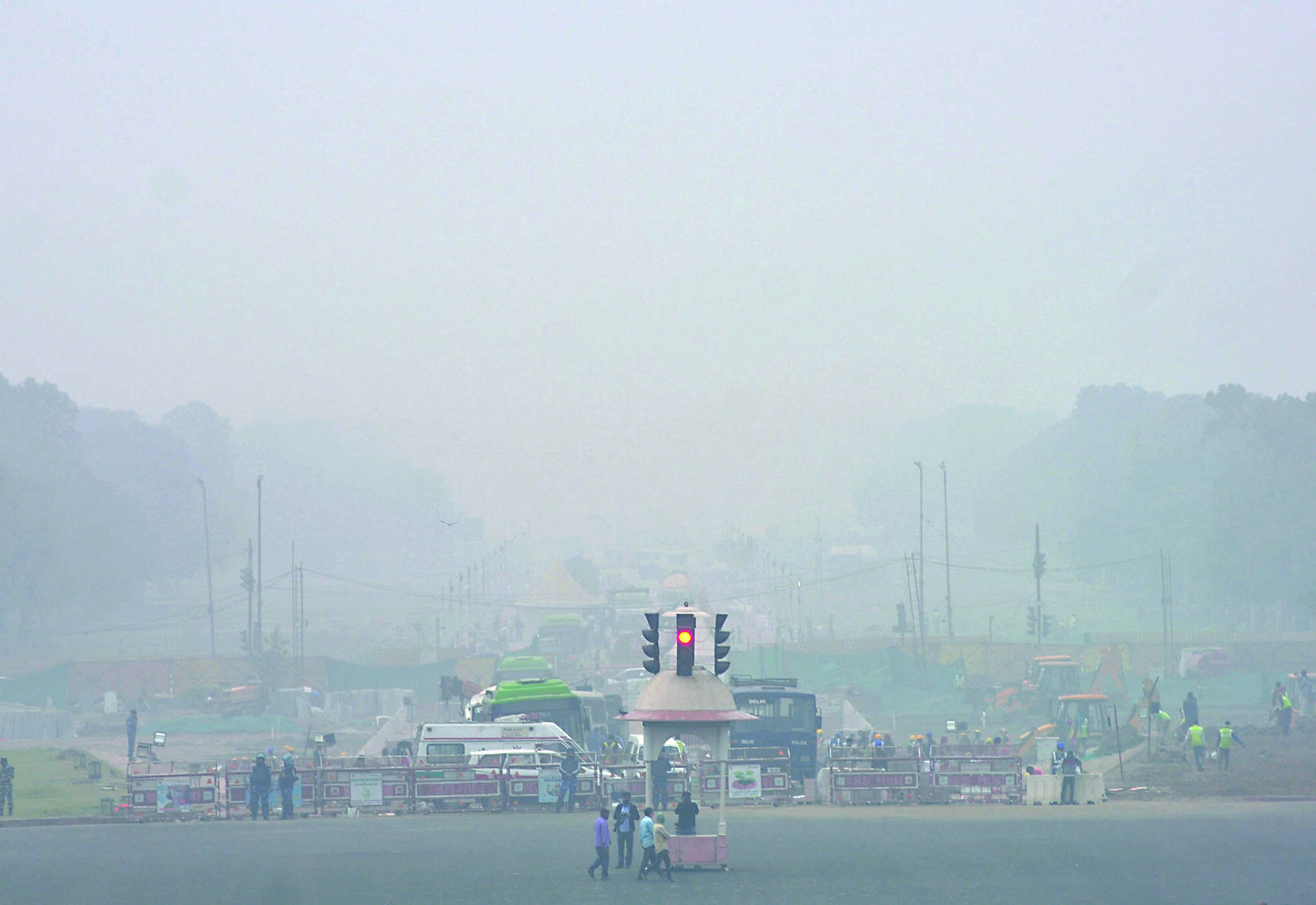 Giving 24 hrs… SC raps Centre, Delhi govt over rising air pollution in Capital
