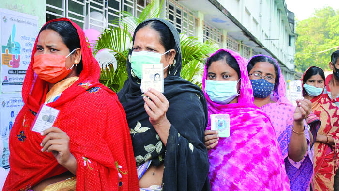Women voters will be a deciding factor in KMC polls in at least 53 wards Women voters will be a deciding factor in KMC polls in at least 53 wards