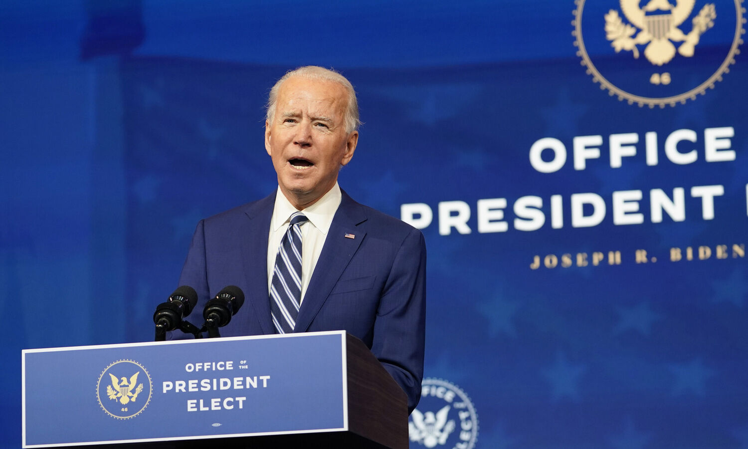 Biden helps light National Christmas Tree near White House