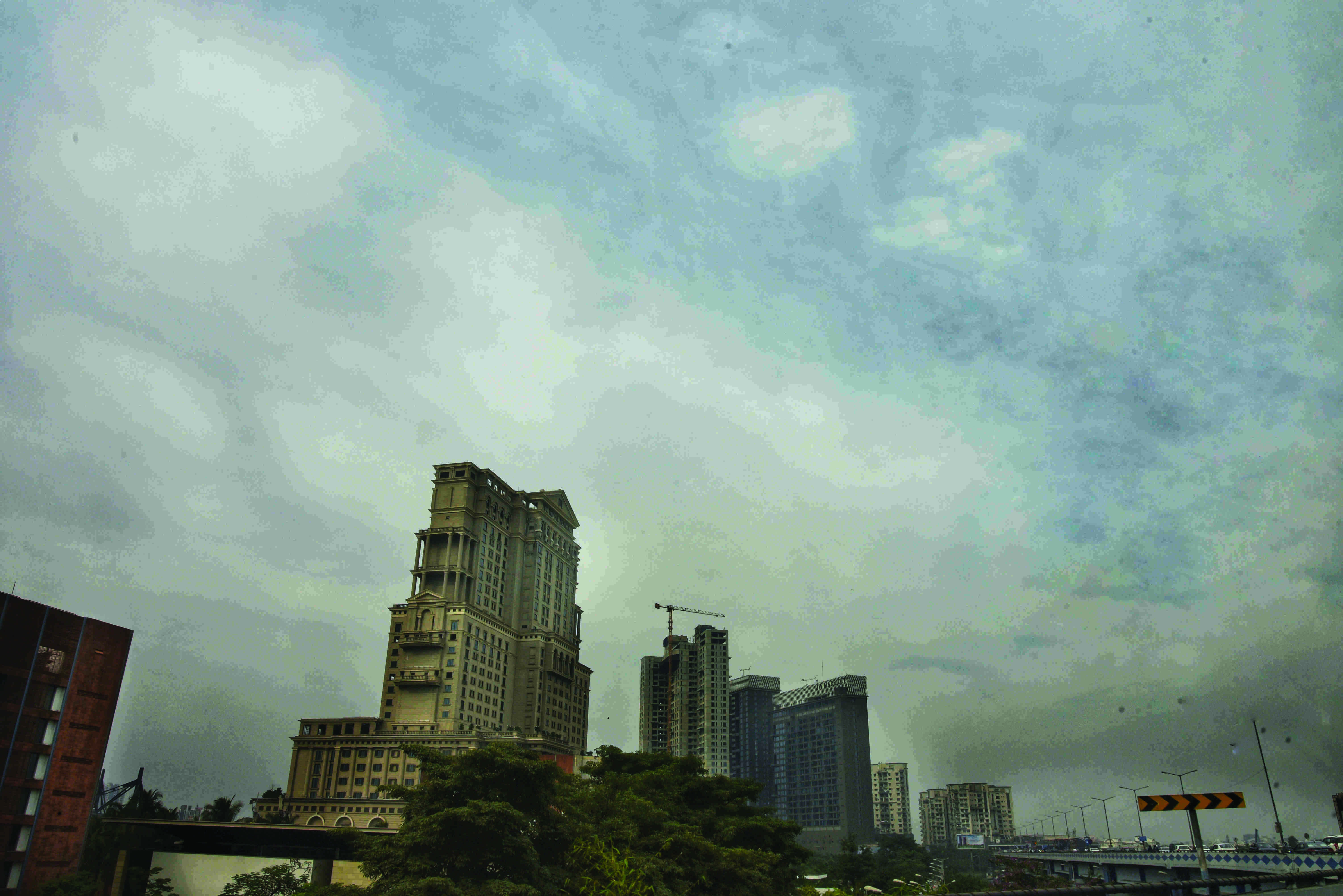 Cyclone likely to bring heavy rain to S Bengal Cyclone likely to bring heavy rain to S Bengal