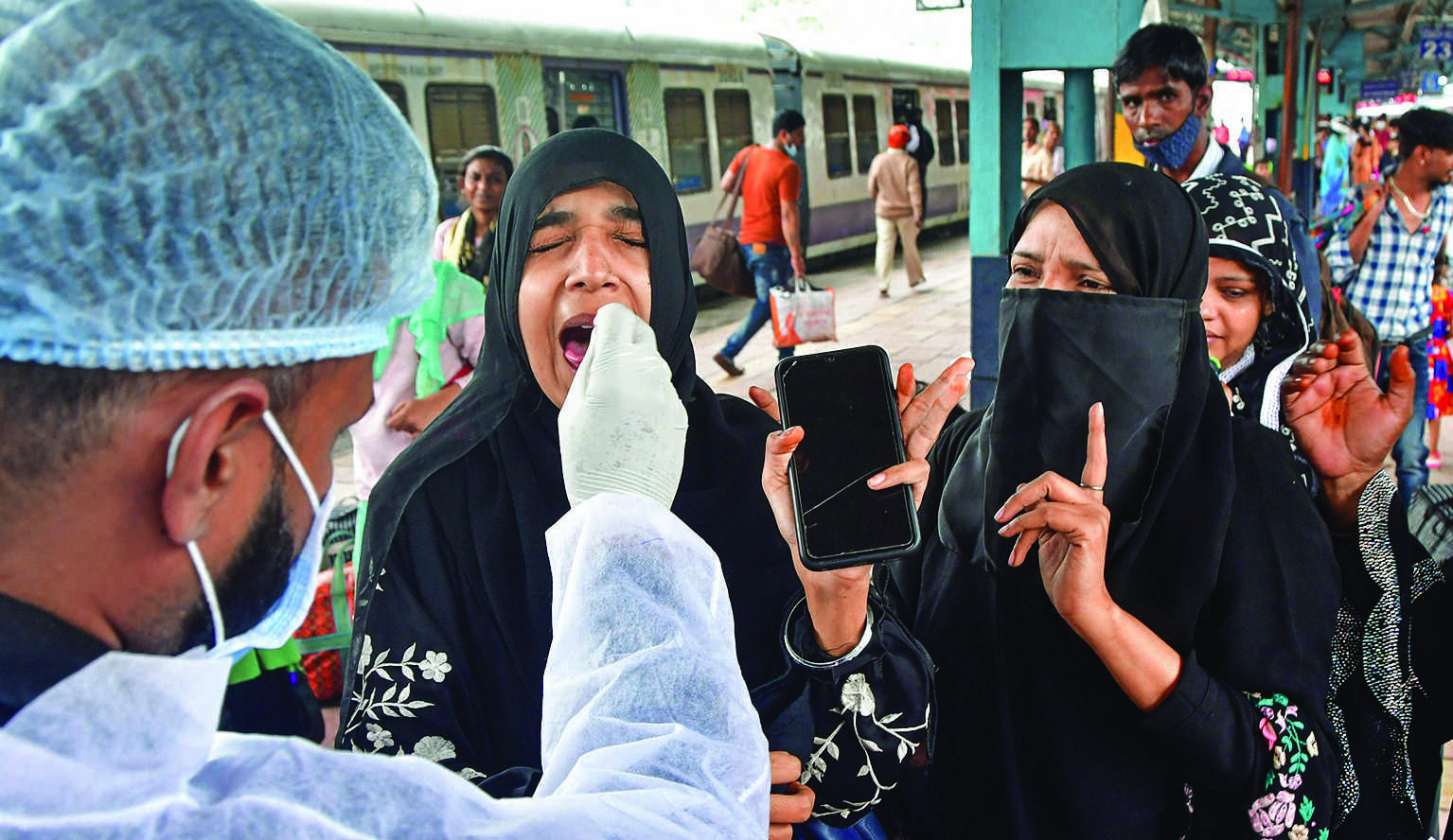 7-day quarantine of returnees arriving in Mumbai from high-risk countries