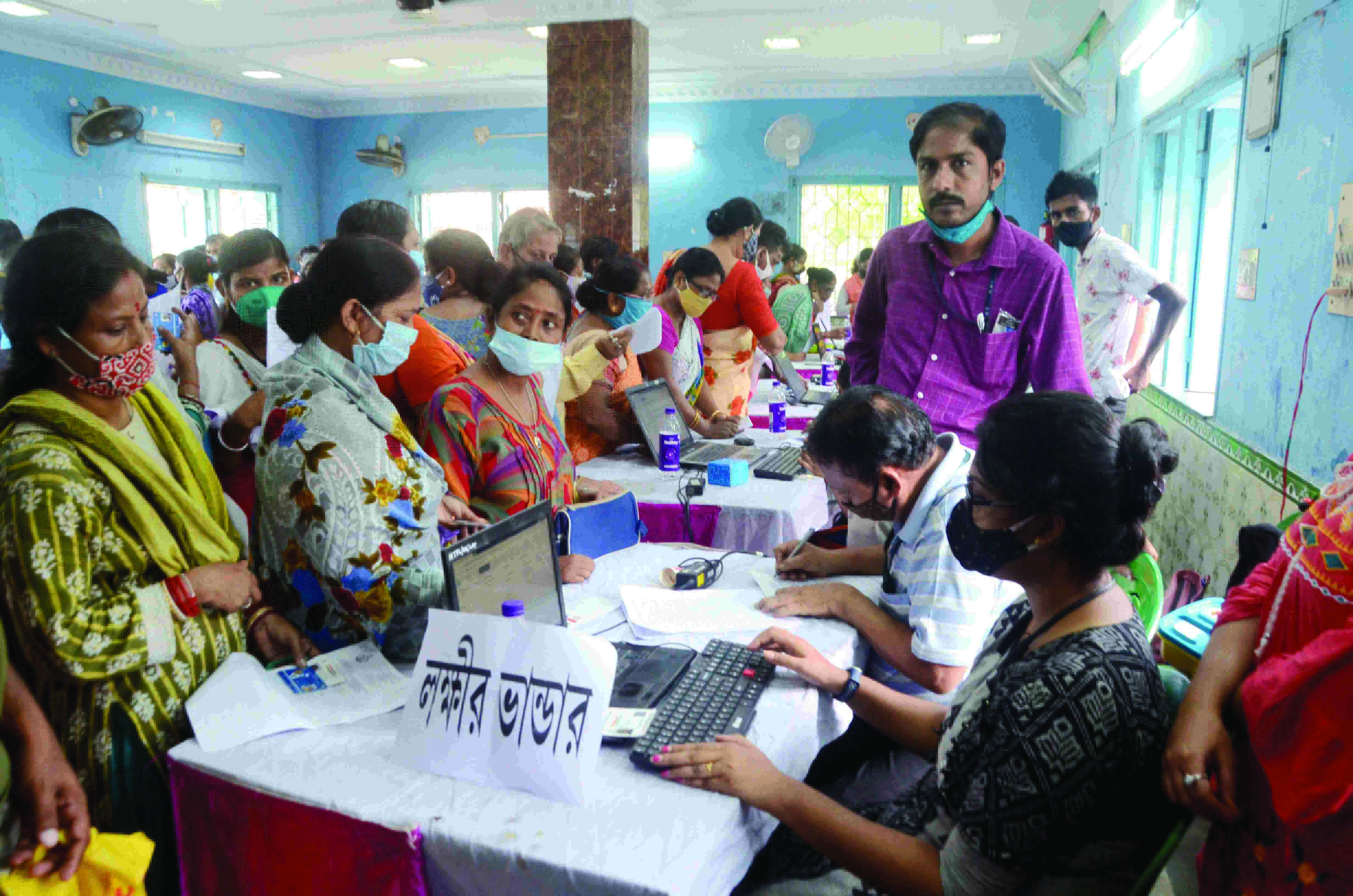 Lakshmir Bhandar: State ensuring direct transfer of benefit to over 15 lakh women from SC/ST community Lakshmir Bhandar: State ensuring direct transfer of benefit to over 15 lakh women from SC/ST community