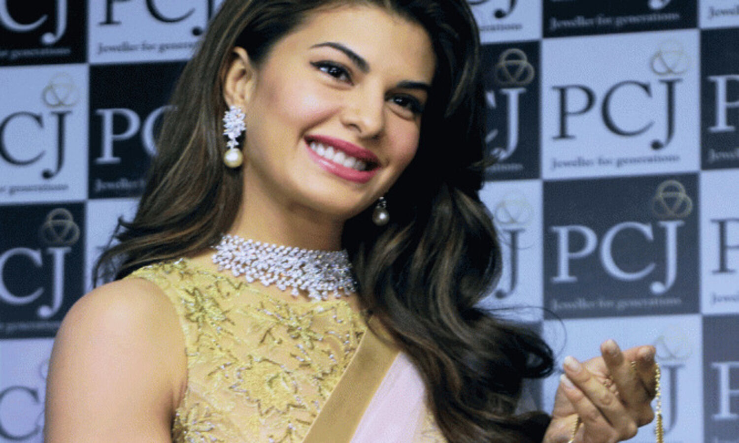 Actor Jacqueline Fernandez appears before ED in Delhi