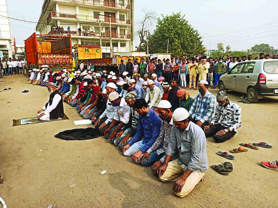 Disruptions of Namaz by right-wing groups should be condemned Disruptions of Namaz by right-wing groups should be condemned