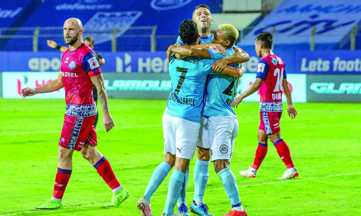 Mumbai move past Jamshedpur