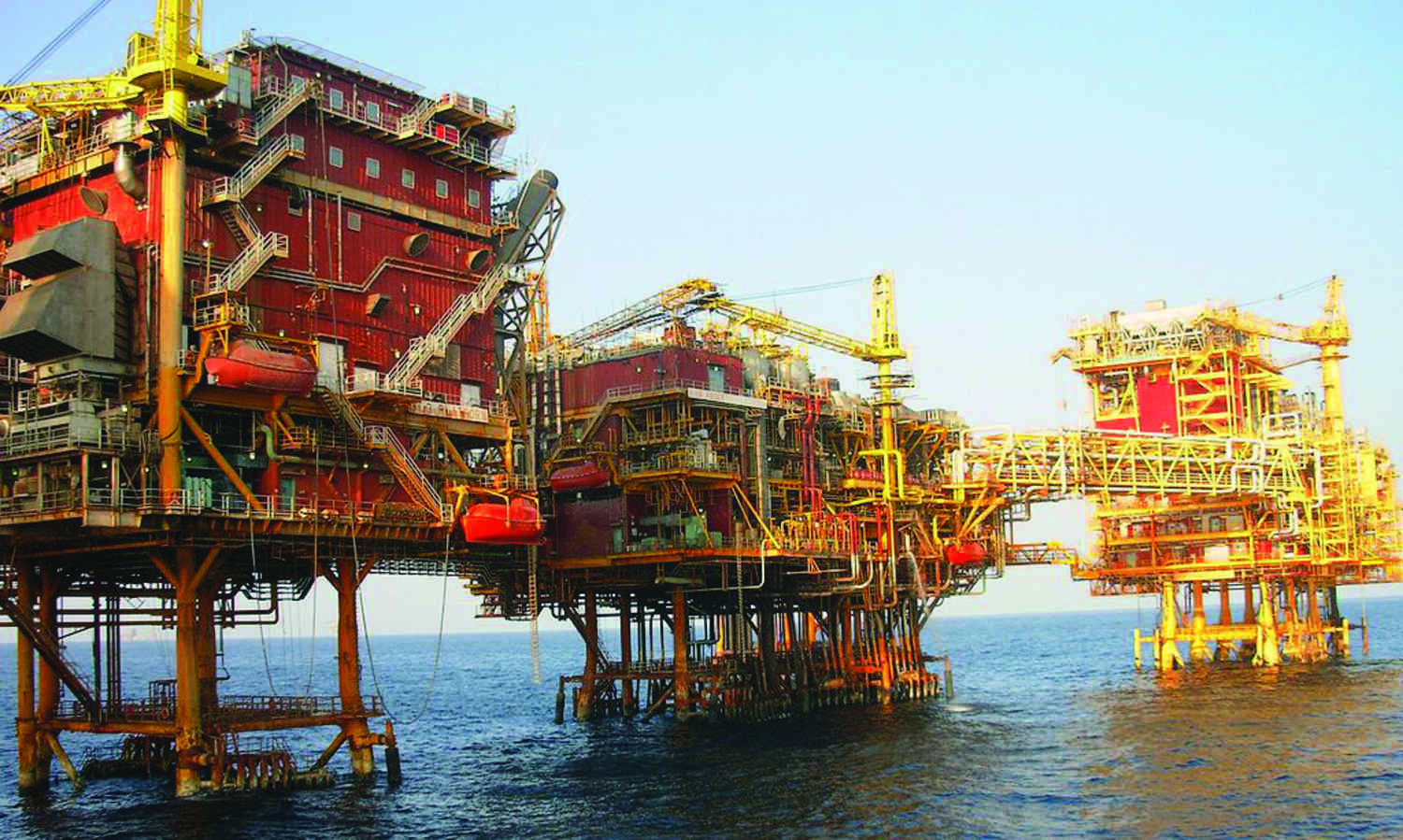 Govt has advised ONGC to get partners in its major fields: Min