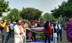 From cab drivers to teachers — Delhi out on streets for final goodbye to Indias first CDS From cab drivers to teachers — Delhi out on streets for final goodbye to Indias first CDS