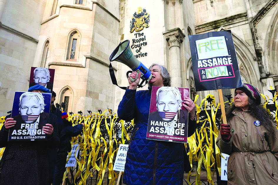 Assange can be extradited from UK to US, rules High Court Assange can be extradited from UK to US, rules High Court