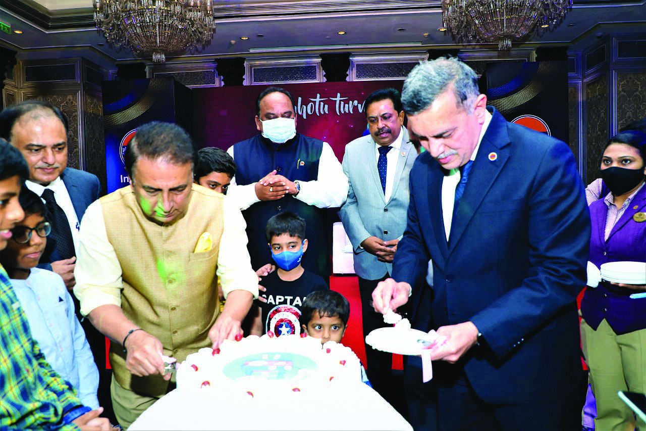 Sunil Gavaskar joins Chhotu Indanes 1st anniv celebrations
