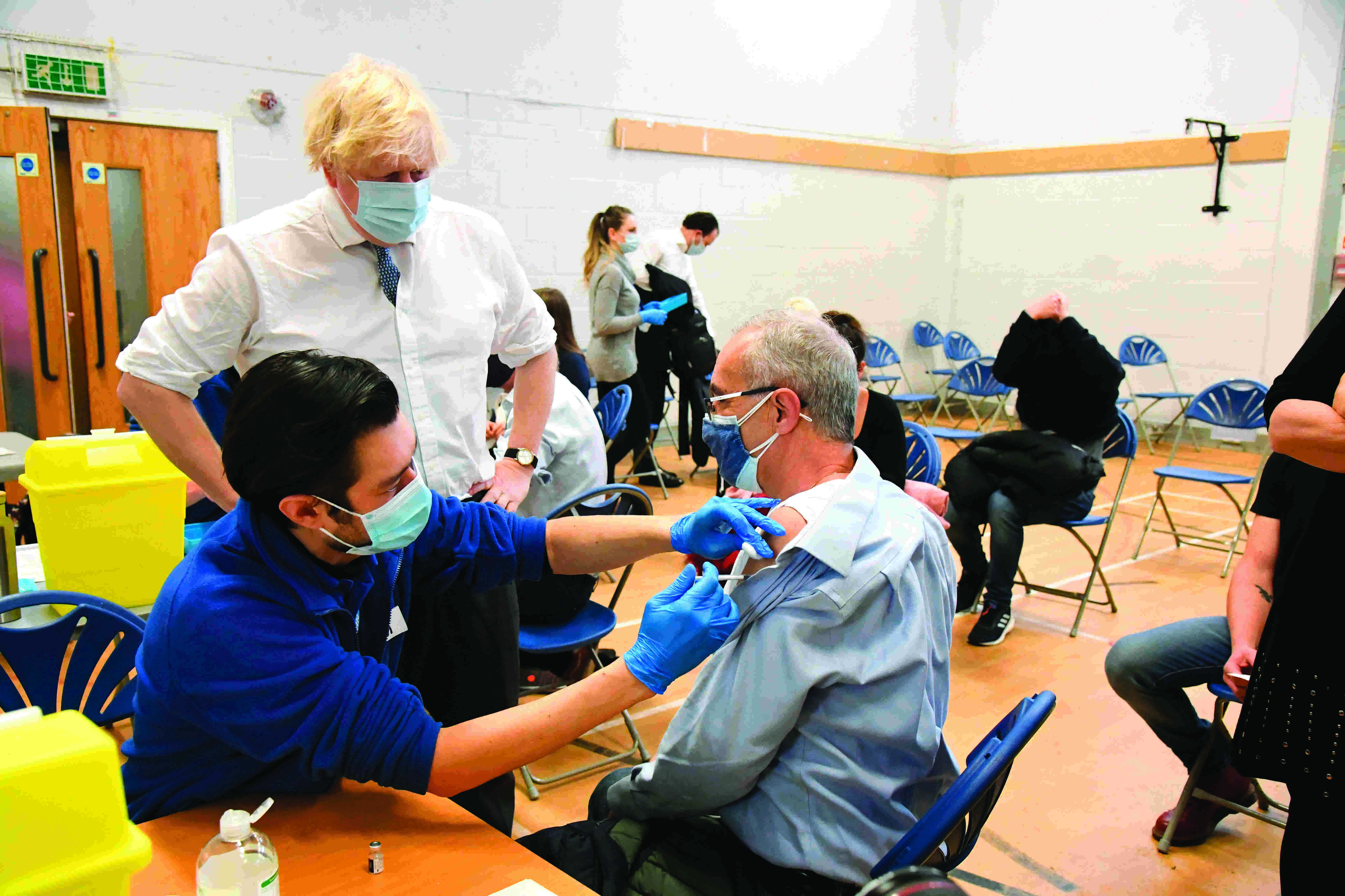 Scramble for booster vaccines as UK races to tackle Omicron Scramble for booster vaccines as UK races to tackle Omicron