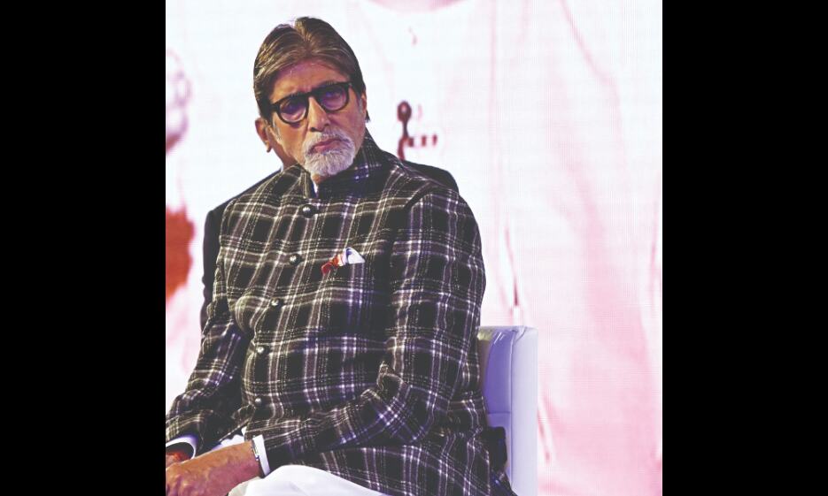 Big B shares Ranbirss first look from Brahmastra