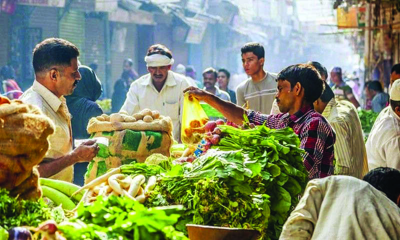 Street Vendors Act arbitrary, traders say before Delhi HC Street Vendors Act arbitrary, traders say before Delhi HC