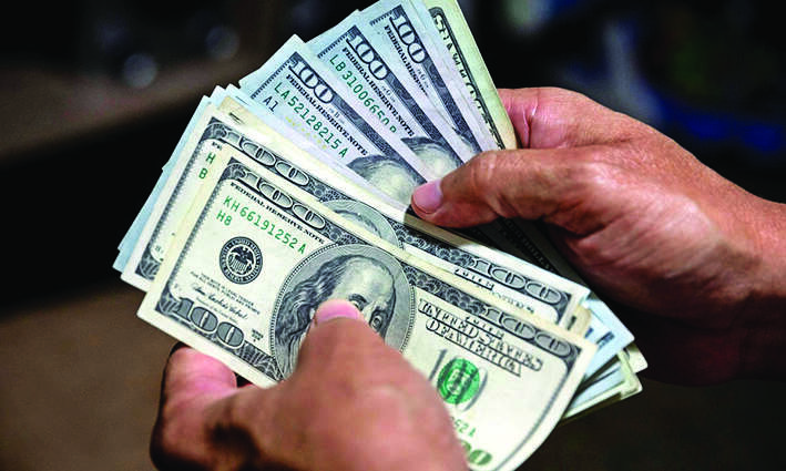 RBI becomes net seller of US dollars in Oct; sells $100 million RBI becomes net seller of US dollars in Oct; sells $100 million
