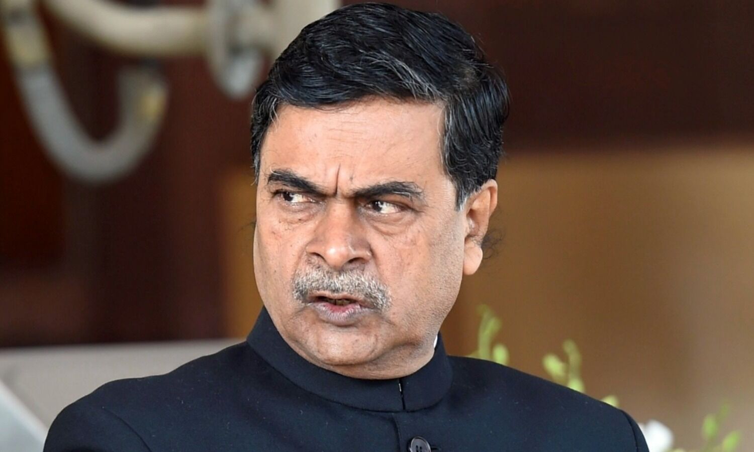 Power discoms owe gencos more than Rs 1.56 lakh cr: Power min