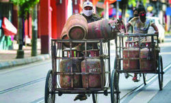 Delhi tops the list of average subsidised domestic cooking gas refill consumption