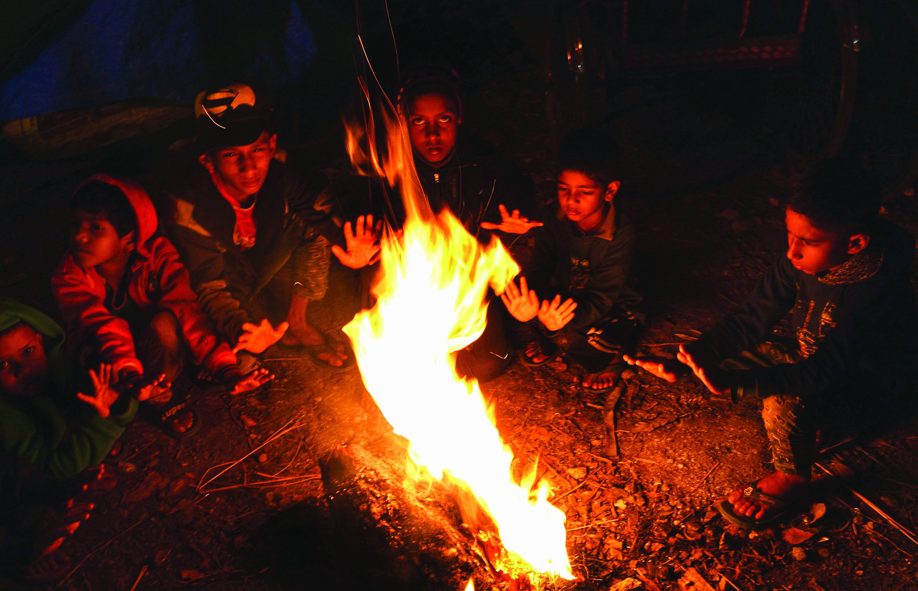Kolkata shivers as mercury plunges to 11.2 degree Celsius Kolkata shivers as mercury plunges to 11.2 degree Celsius