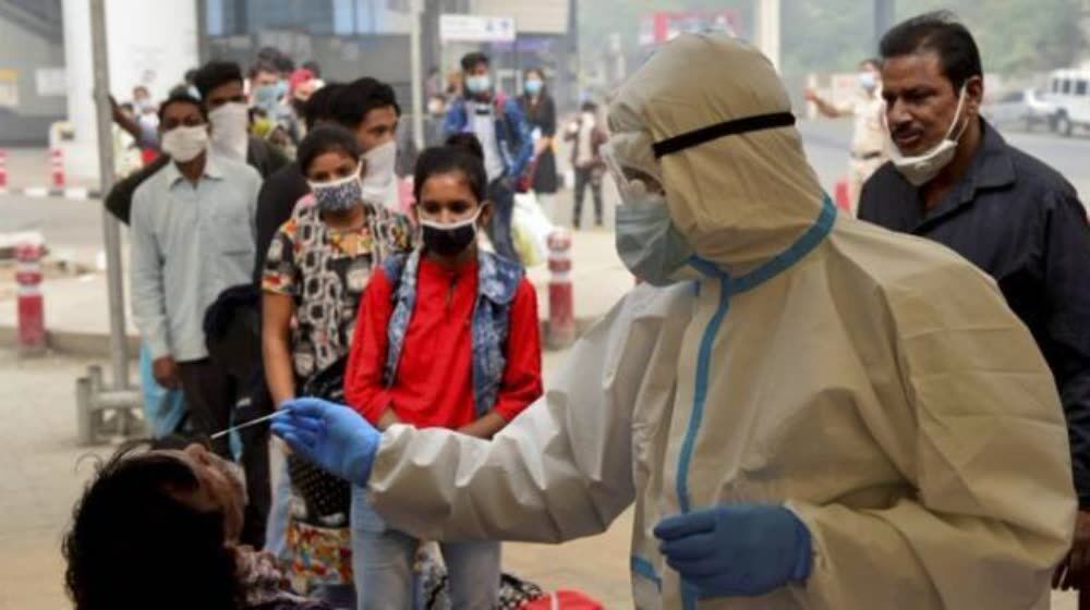 Two hundred Omicron cases reported in India so far, 5,326 new COVID-19 cases Two hundred Omicron cases reported in India so far, 5,326 new COVID-19 cases