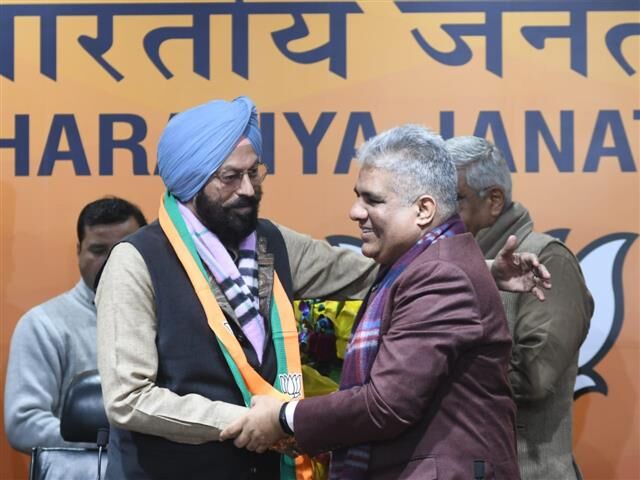 Veteran Punjab Cong leader Rana Gurmit Singh Sodhi joins BJP