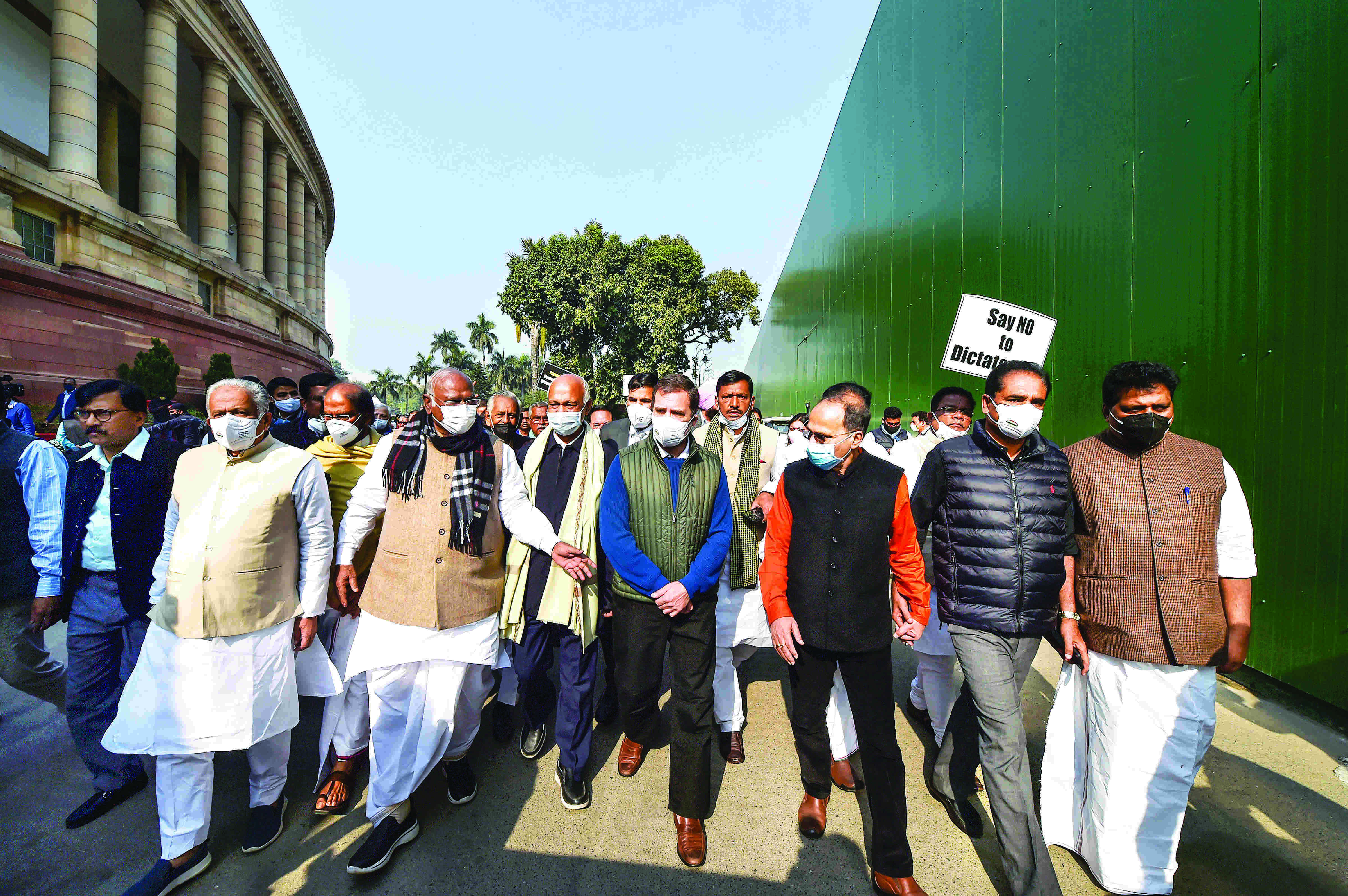 Oppn takes out march, demands sacking of MoS Ajay Mishra Oppn takes out march, demands sacking of MoS Ajay Mishra