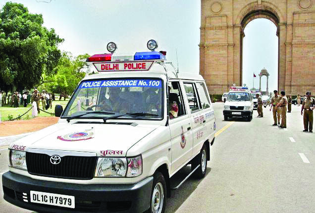 Three held for killing private tutor, injuring another during fight