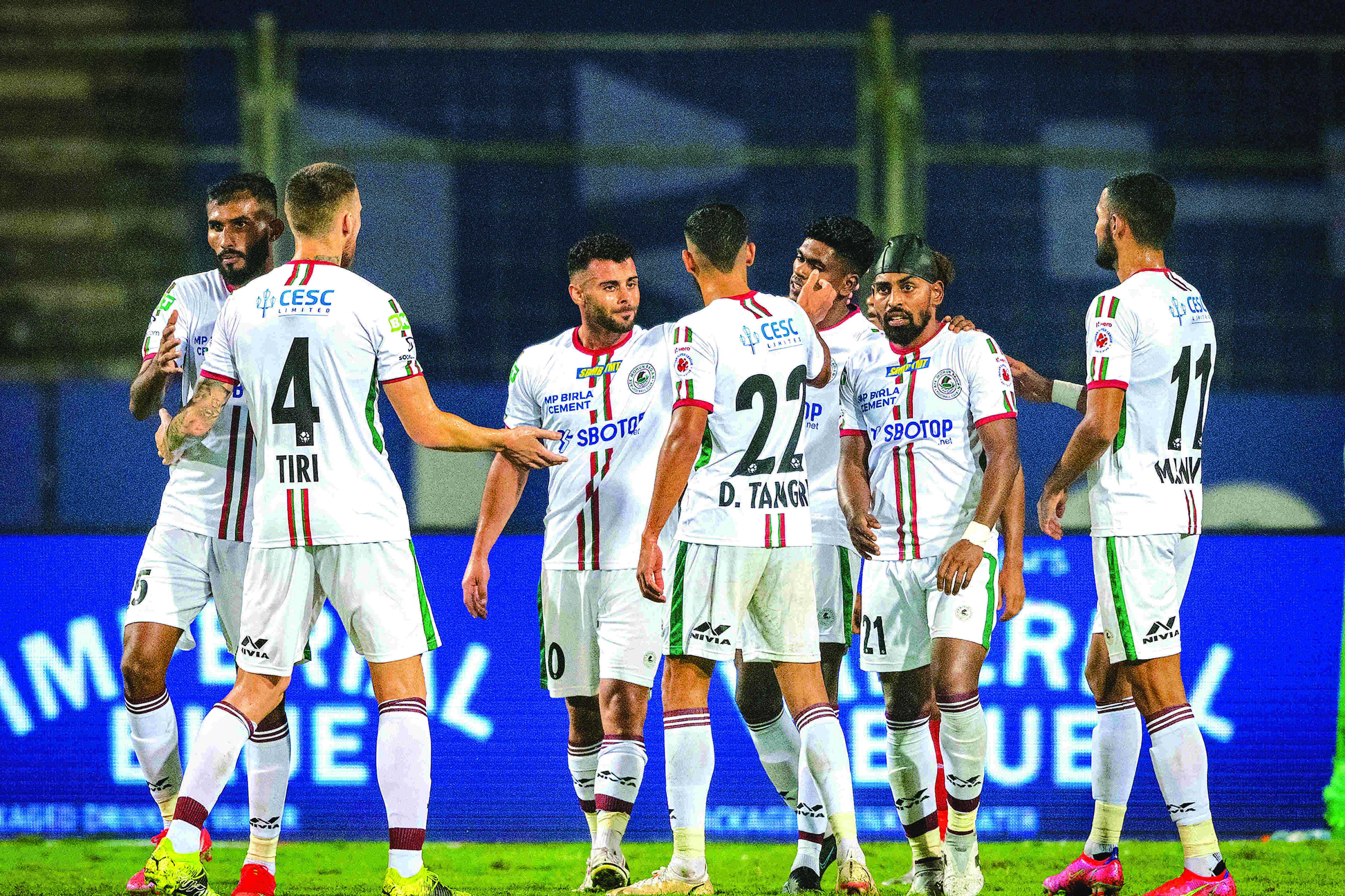 With new coach at helm, ATKMB beat NEUFC 3-2 in a thriller With new coach at helm, ATKMB beat NEUFC 3-2 in a thriller