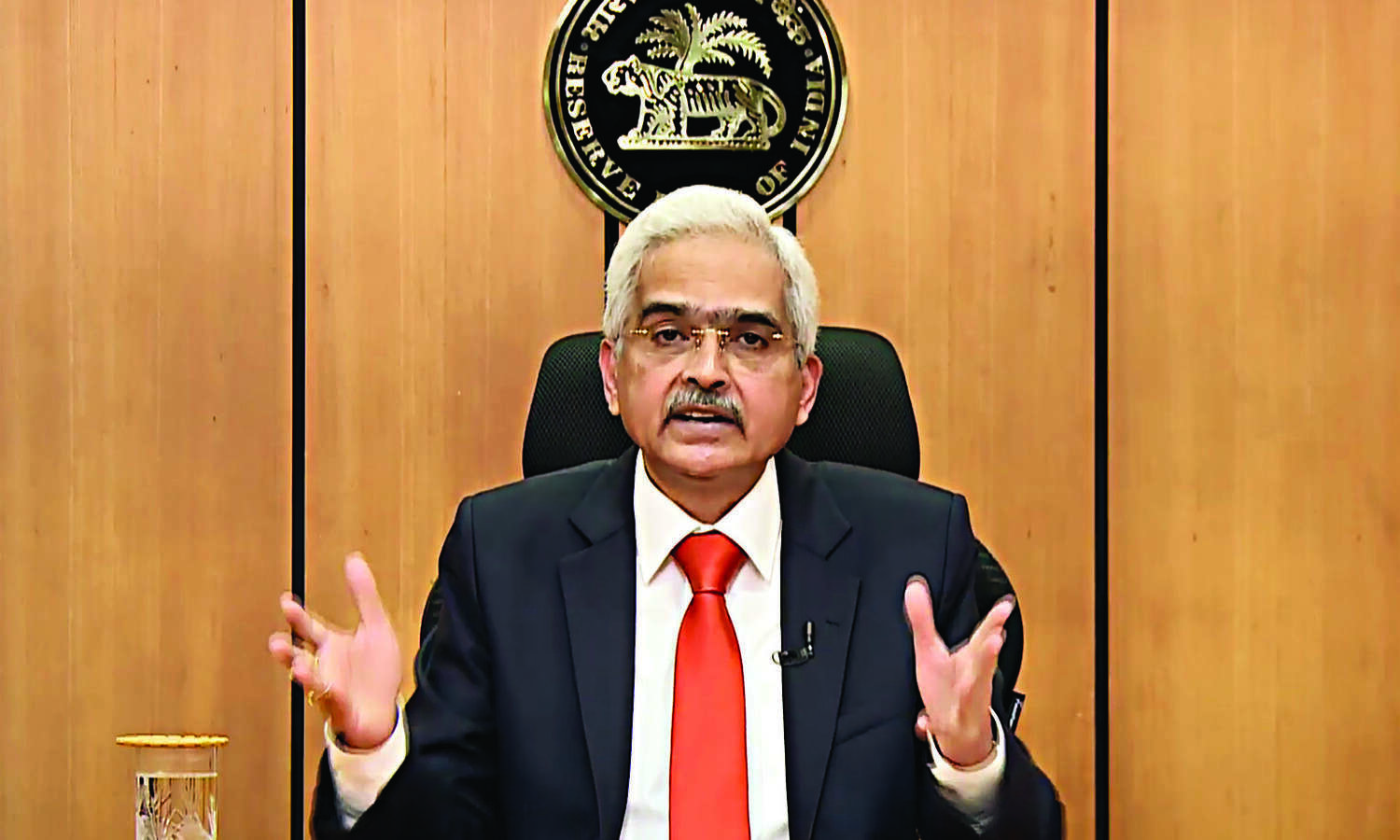 RBI Guv for continued policy support to nurture eco revival