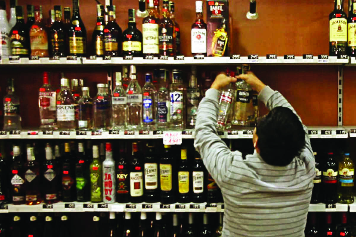 Kejriwal govt has not opened new ration shops, opening liquor stores Kejriwal govt has not opened new ration shops, opening liquor stores