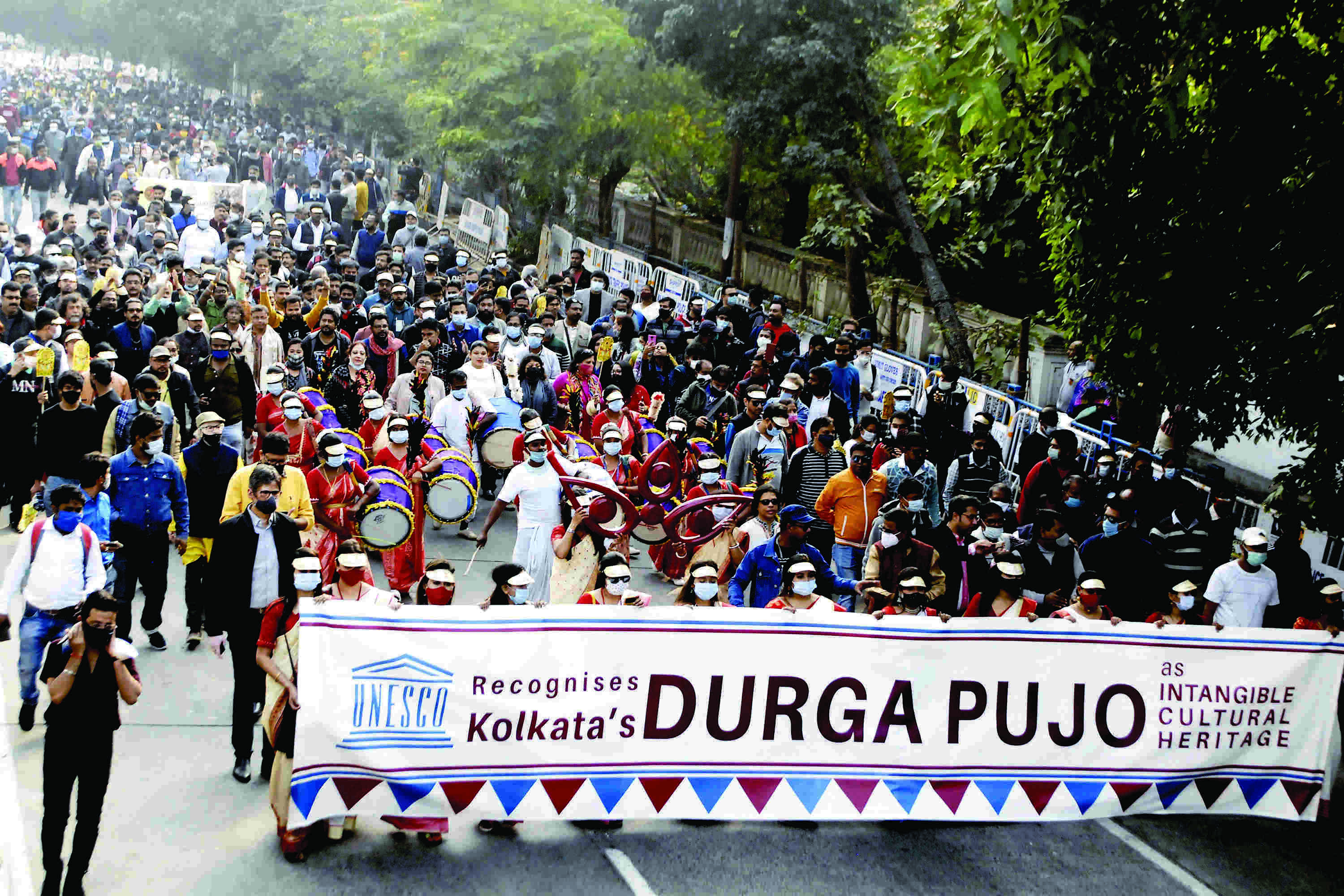 Over 12K people take out rally to hail UNESCOs heritage tag to Durga Puja Over 12K people take out rally to hail UNESCOs heritage tag to Durga Puja