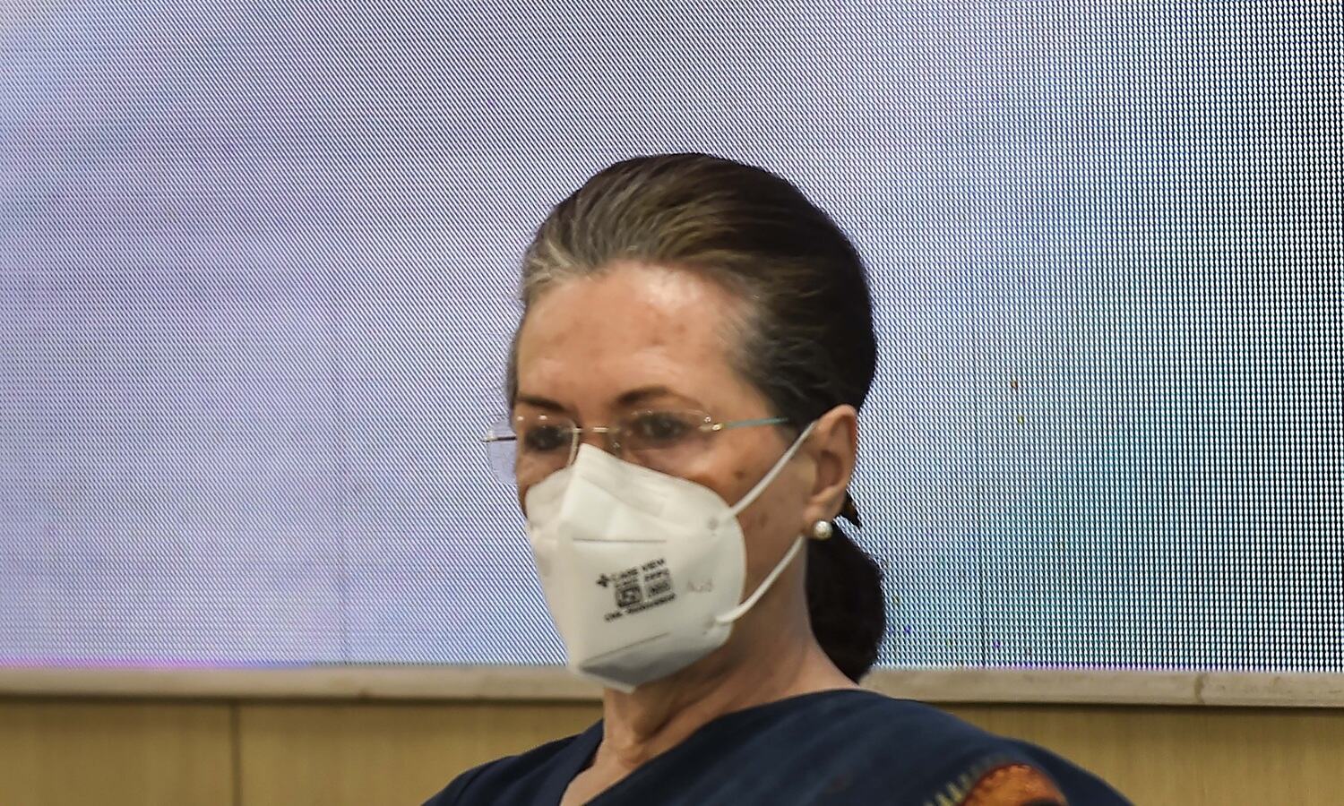 Sonia holds meeting with Cong MPs from Punjab