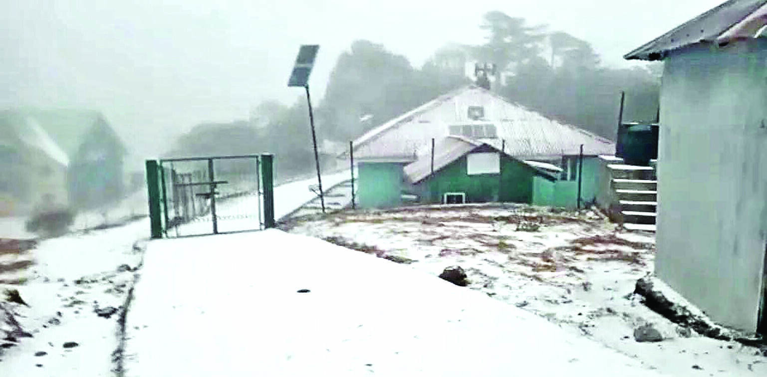 Sandakphu & Darjeeling receive first snowfall of the season Sandakphu & Darjeeling receive first snowfall of the season