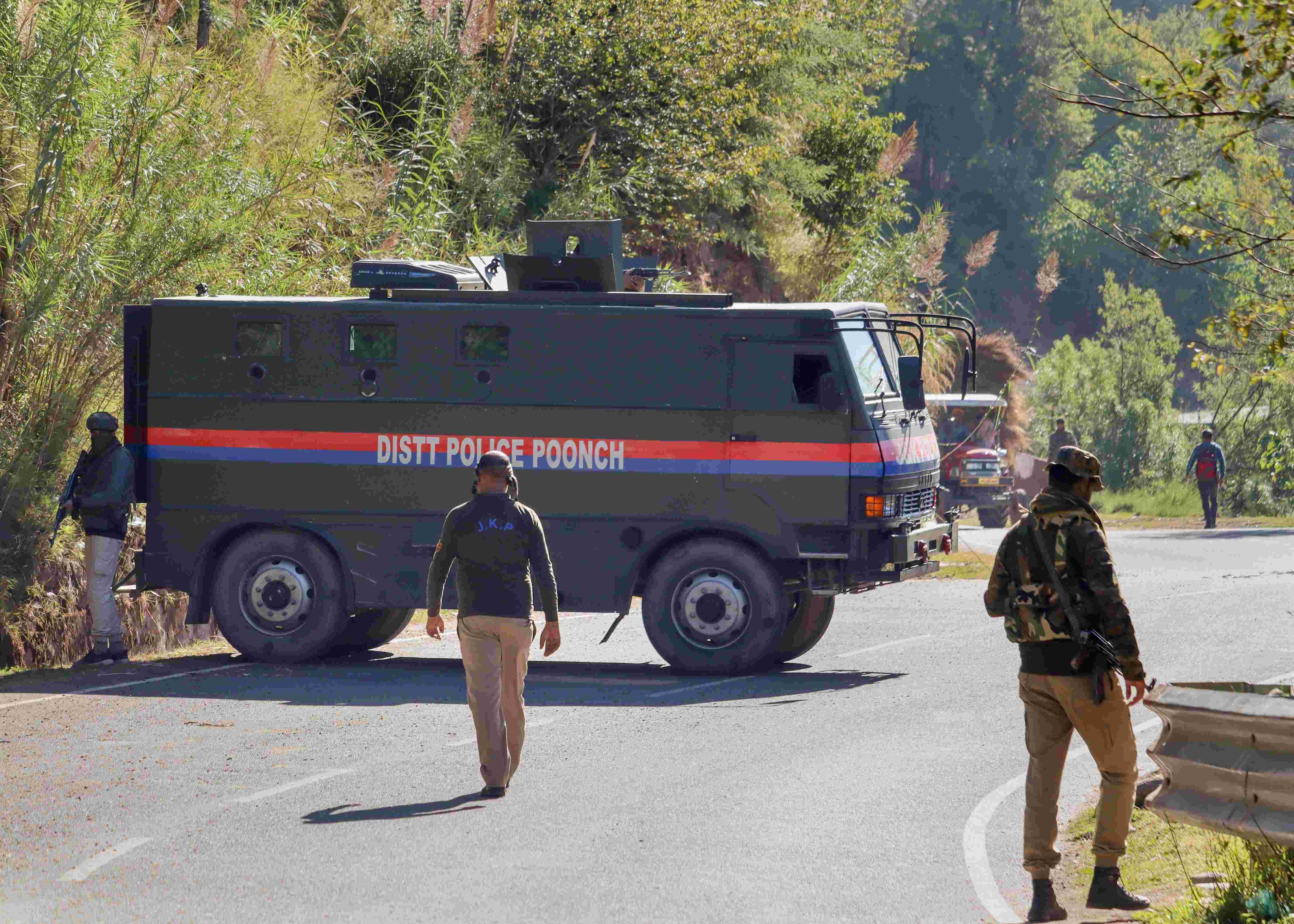 Three Jaish-e-Mohammad militants killed in encounter with security forces in Srinagar Three Jaish-e-Mohammad militants killed in encounter with security forces in Srinagar