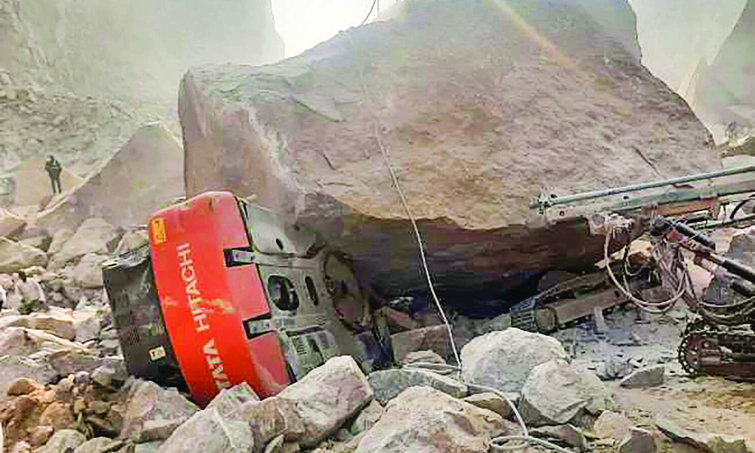 4 dead in landslide, more feared trapped