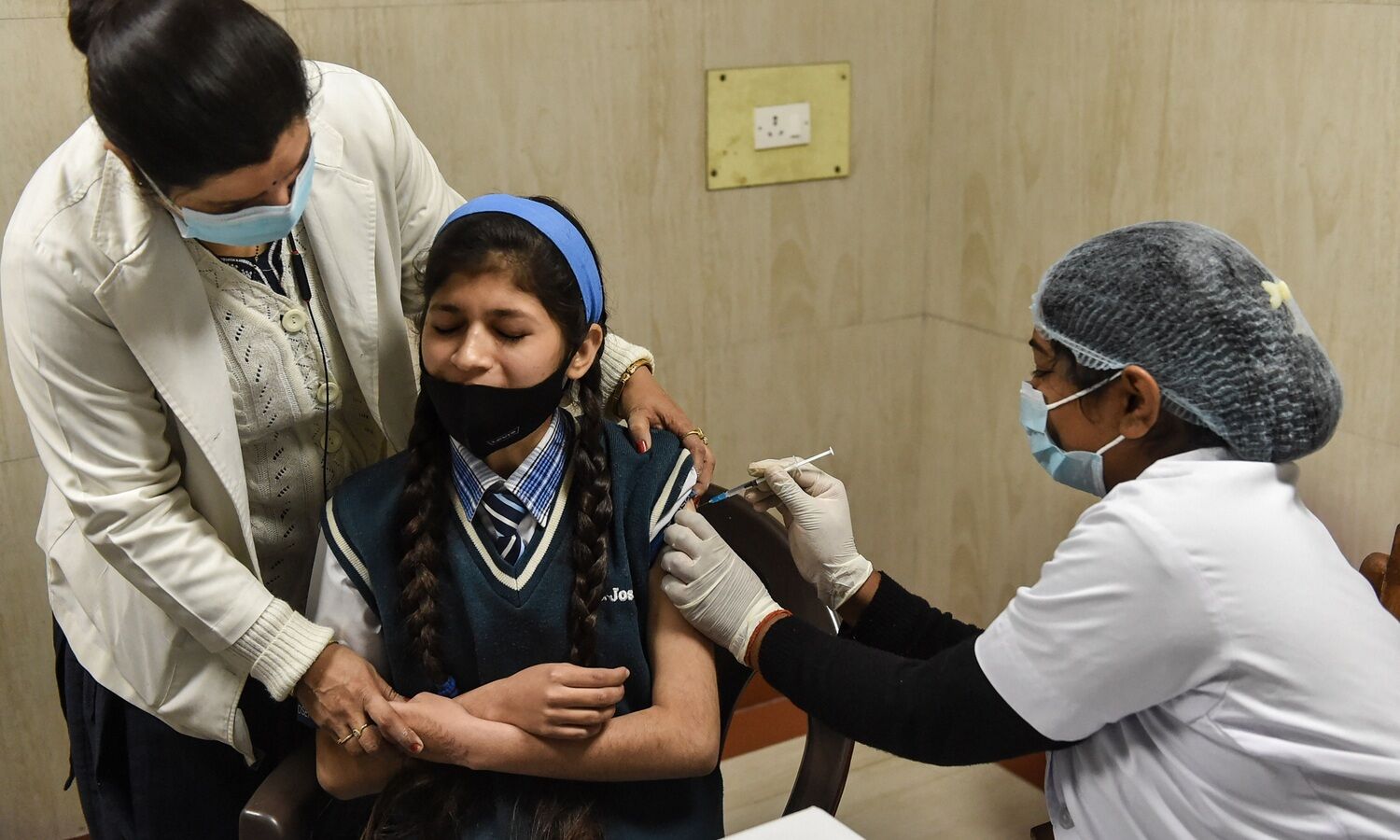 Teens heave sigh of relief as wait for Covid vaccine ends