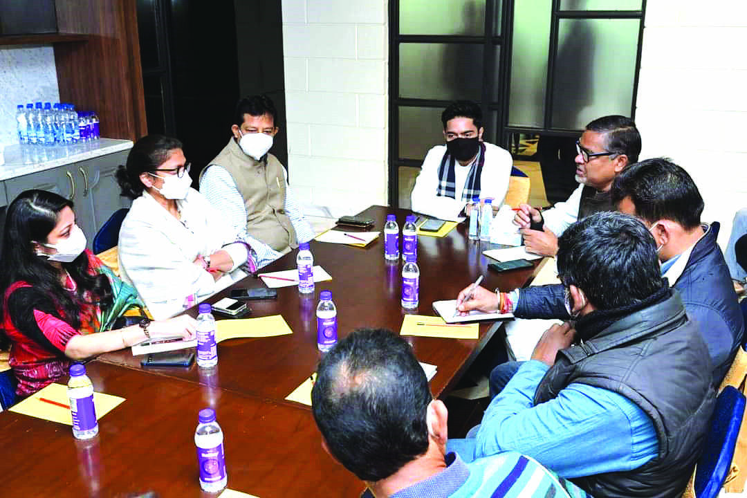 BJP is our main enemy not Cong, says Abhishek BJP is our main enemy not Cong, says Abhishek