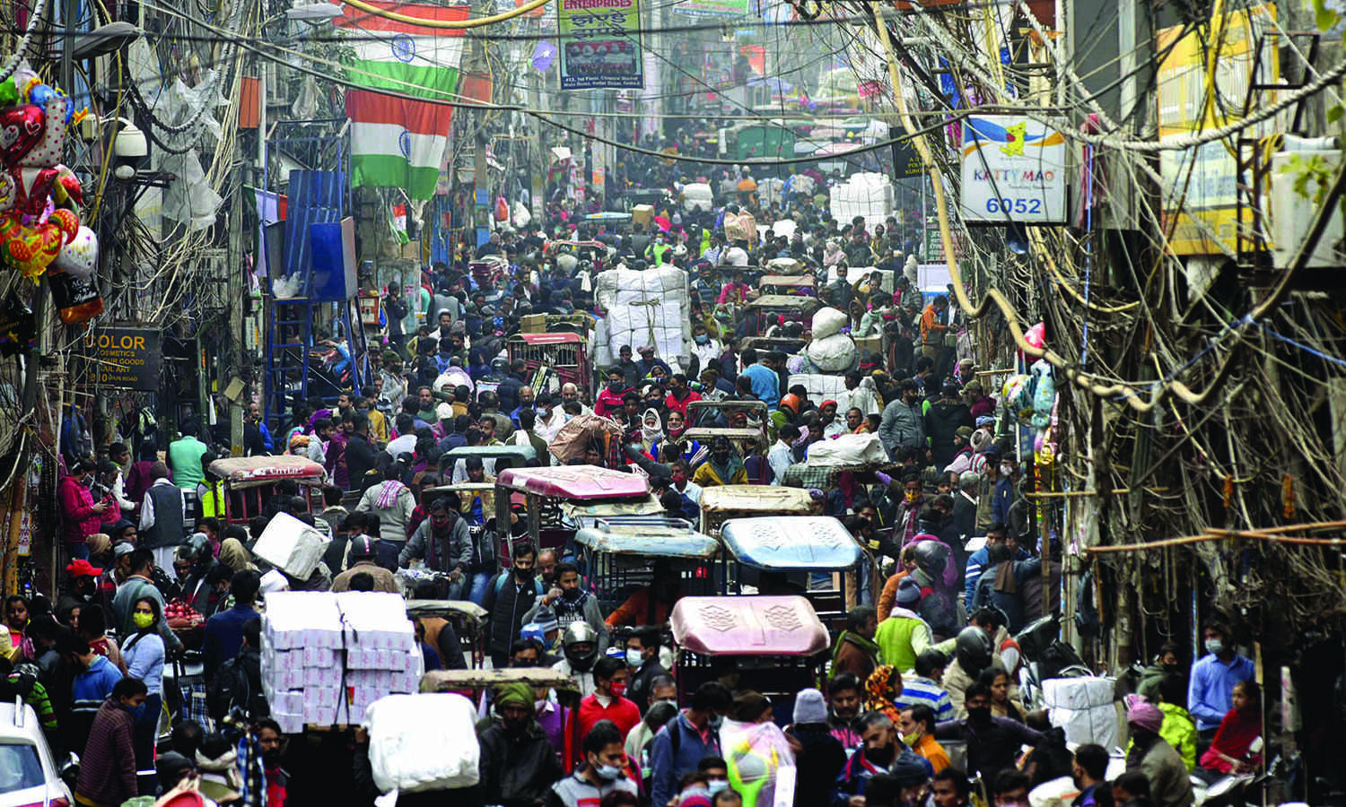 Weekend curfew back in Delhi but 100% seating okayed in Metros, buses