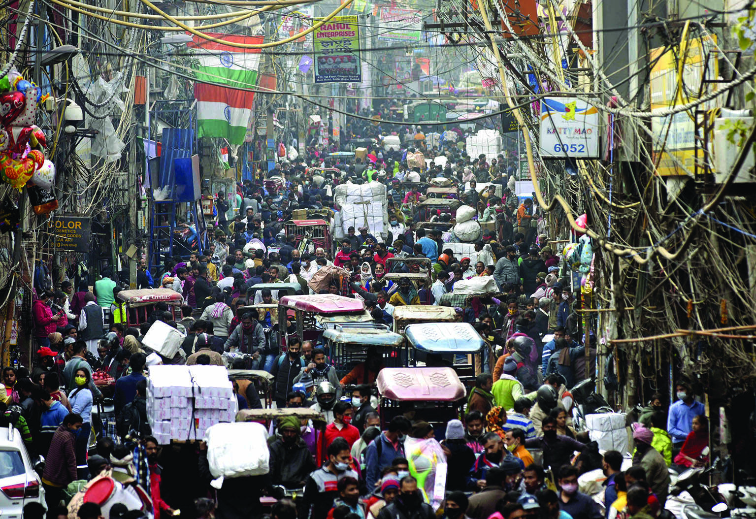 Weekend curfew back in Delhi but 100% seating okayed in Metros, buses