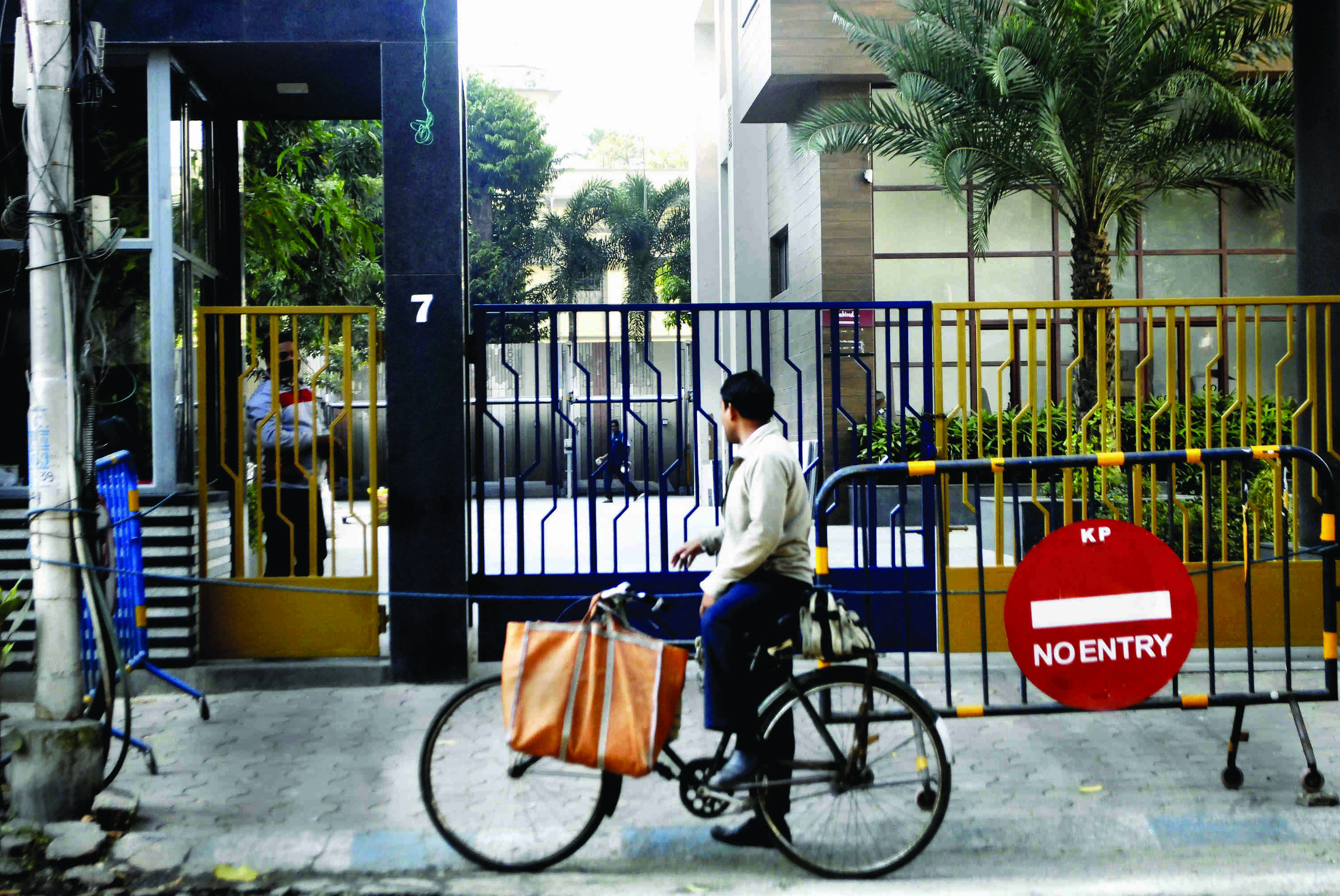 Upsurge in infection rate: At 47, containment zones in KMC area almost double in 3 days Upsurge in infection rate: At 47, containment zones in KMC area almost double in 3 days