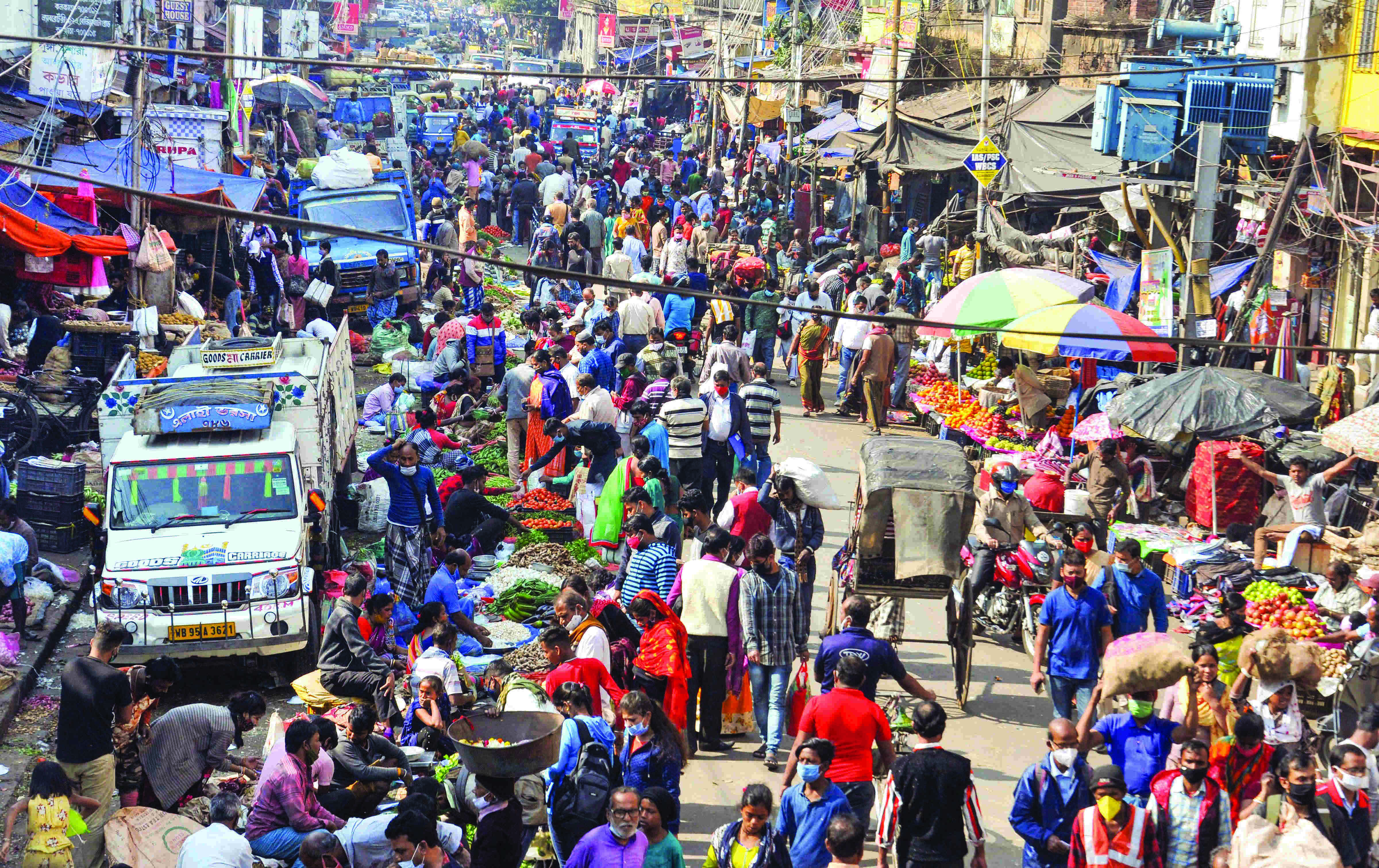 Allows salons & beauty parlours to operate at 50% capacity till 10 pm Allows salons & beauty parlours to operate at 50% capacity till 10 pm