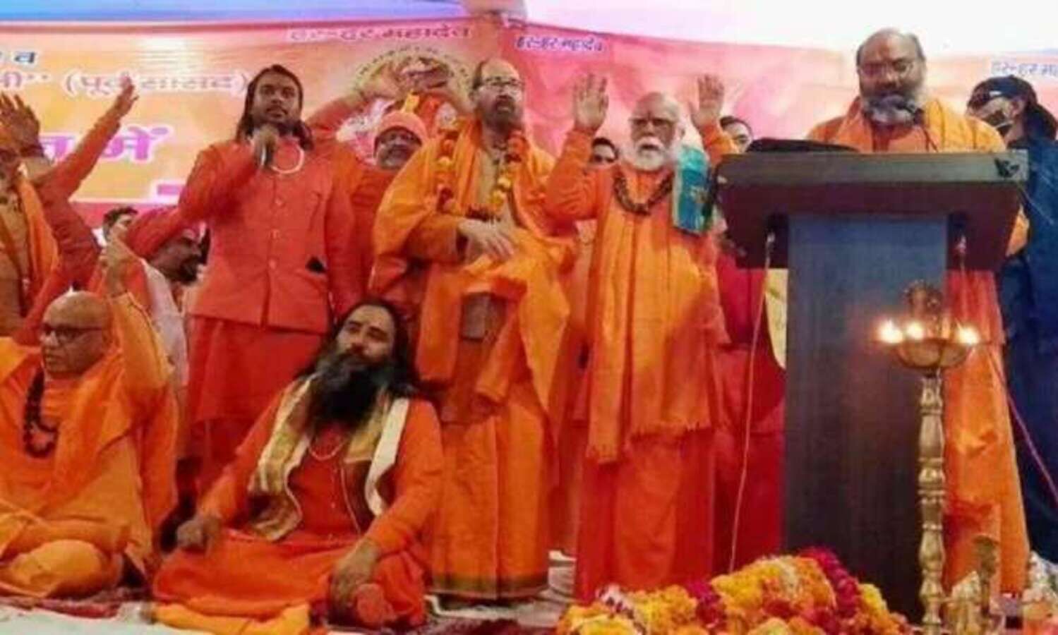 Dharma Sansad case: Cops pick up Yati Narasimhanand from dharna site in Haridwar