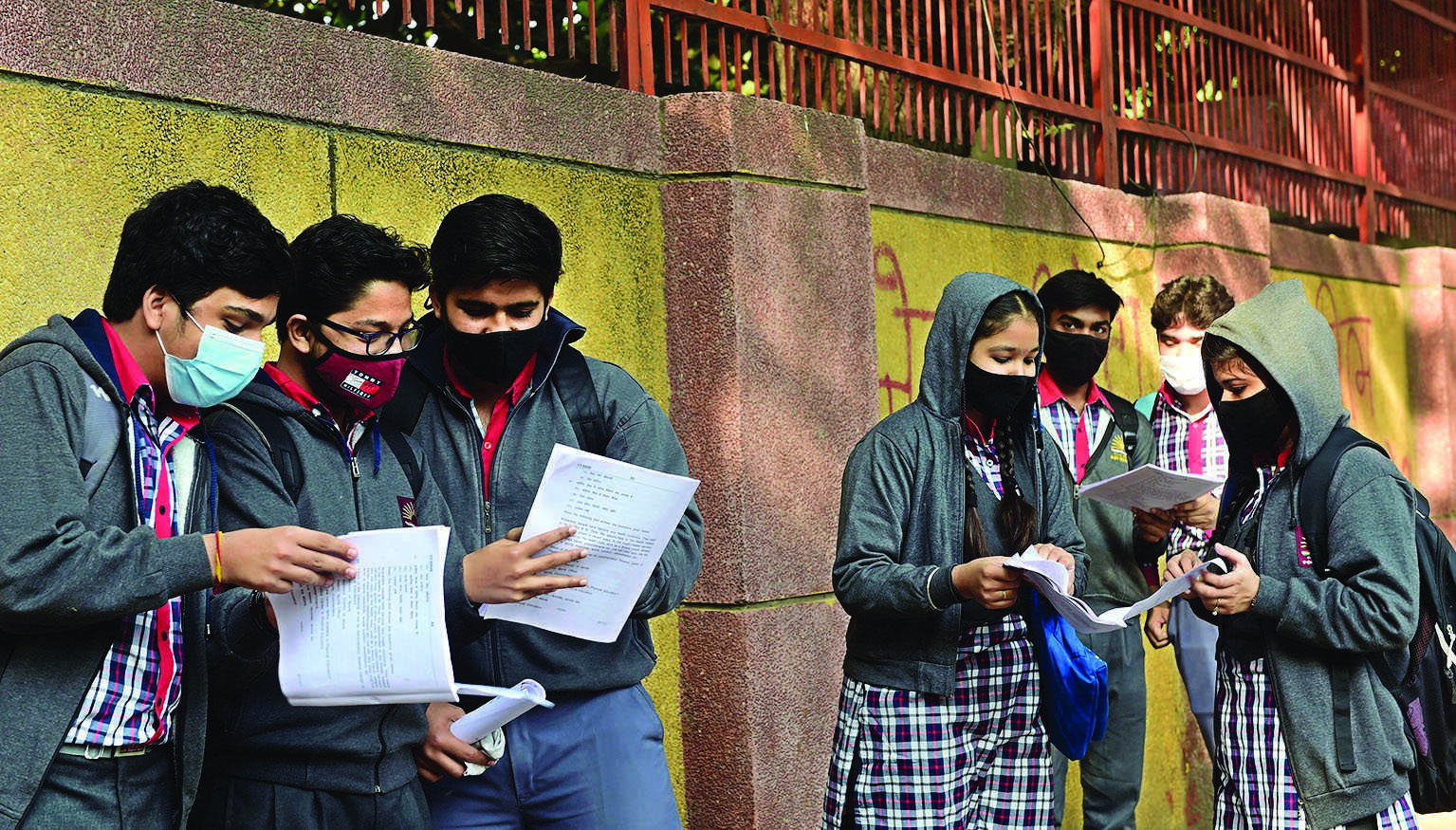 300 Delhi govt schools to set up Kindness Walls for donations