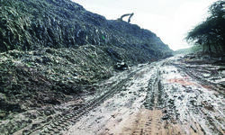 Bandhwari landfill site: Leachate leak back, threatening Aravallis biodiversity & locals Bandhwari landfill site: Leachate leak back, threatening Aravallis biodiversity & locals